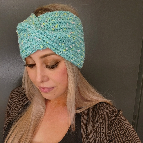 Handmade Twisted Earwarmer - Picture 4 of 7